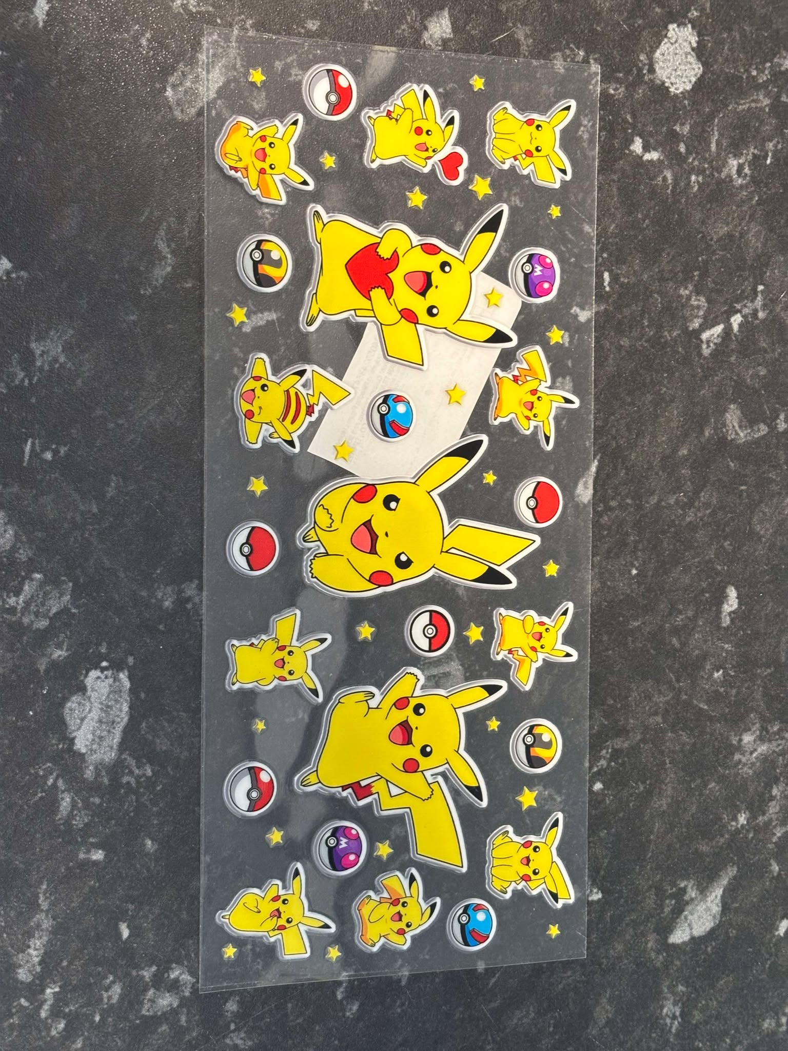 Picachu & balls